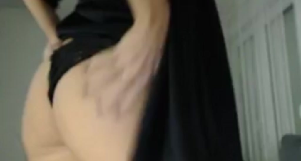 Blonde_M video thumbnail