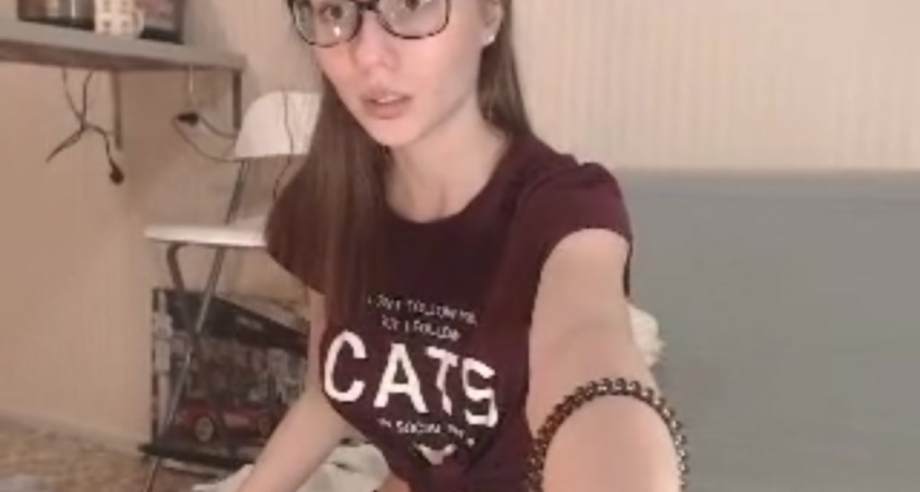 TopSkinny video thumbnail