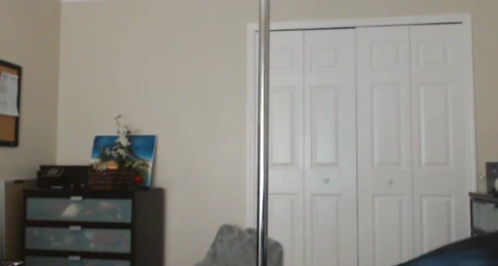 Downloads video thumbnail