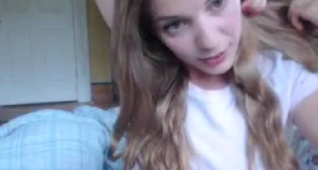 LittleFrankie video thumbnail