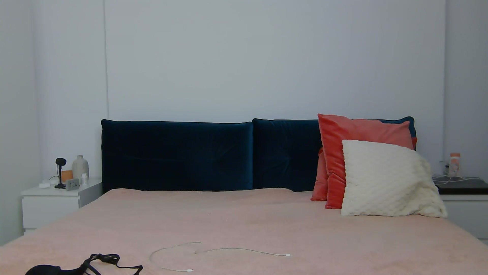 NaiaaBee video thumbnail