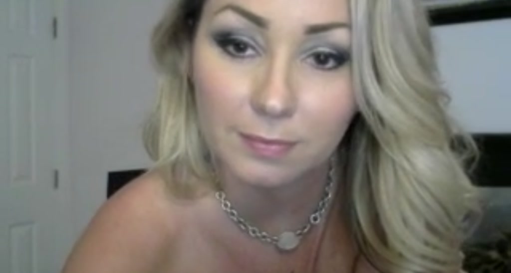 JuicyJamie_69 video thumbnail