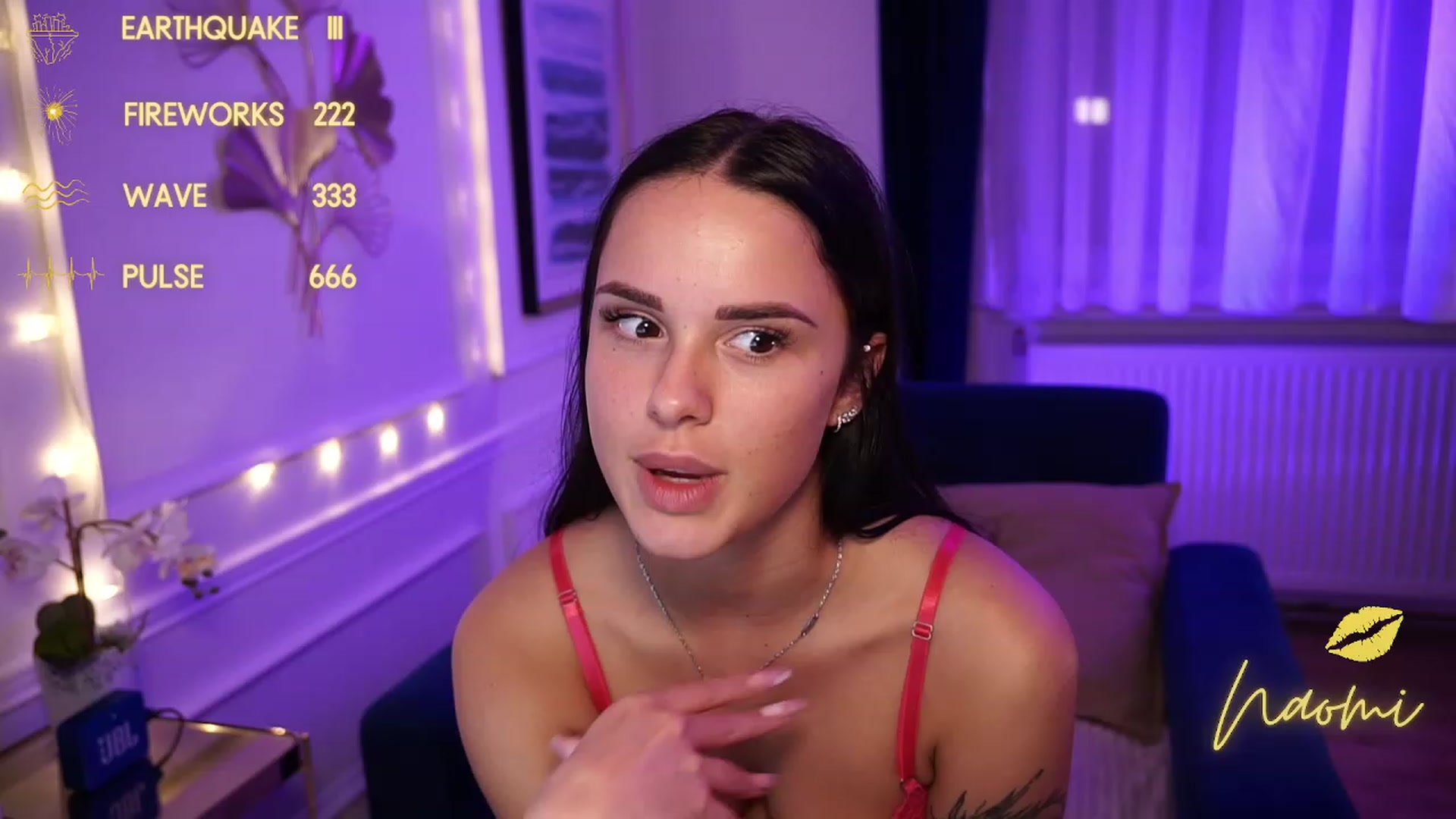 cinnabellee video thumbnail