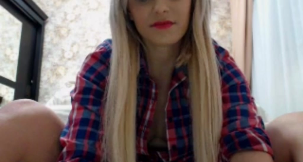AwesomeBlonde video thumbnail