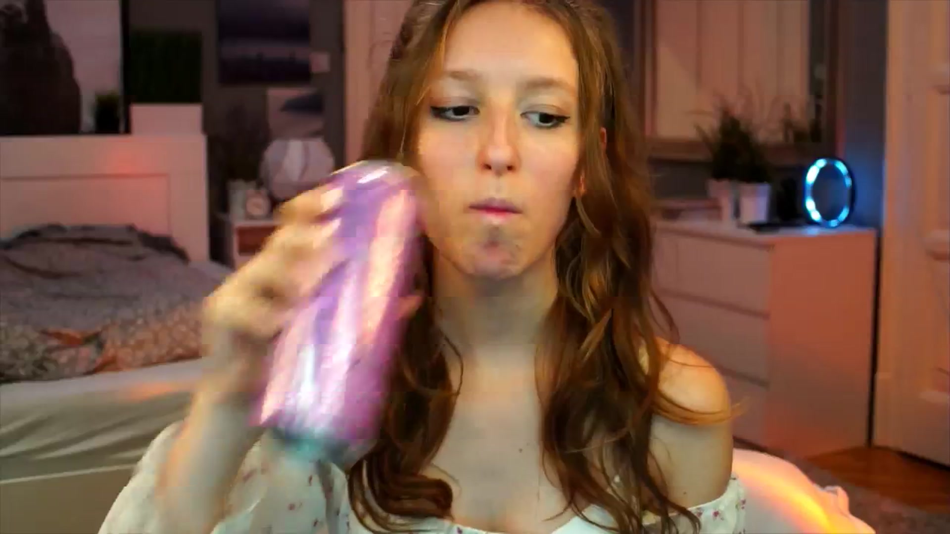 Kira9 video thumbnail
