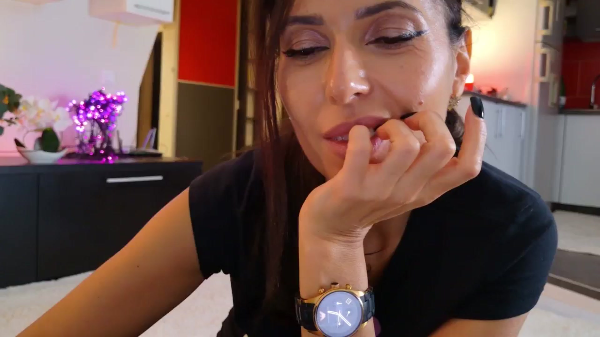 SmileyTinaa video thumbnail