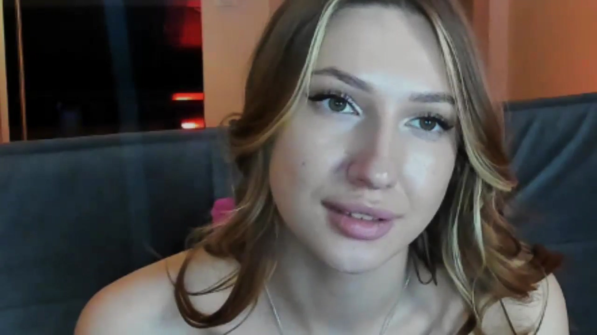 LovelyGin video thumbnail