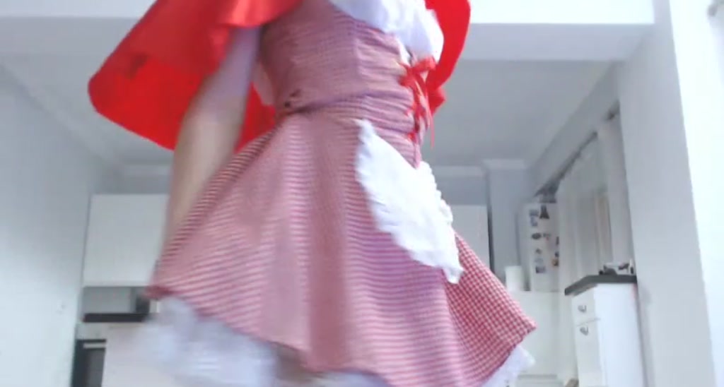 Yveline video thumbnail