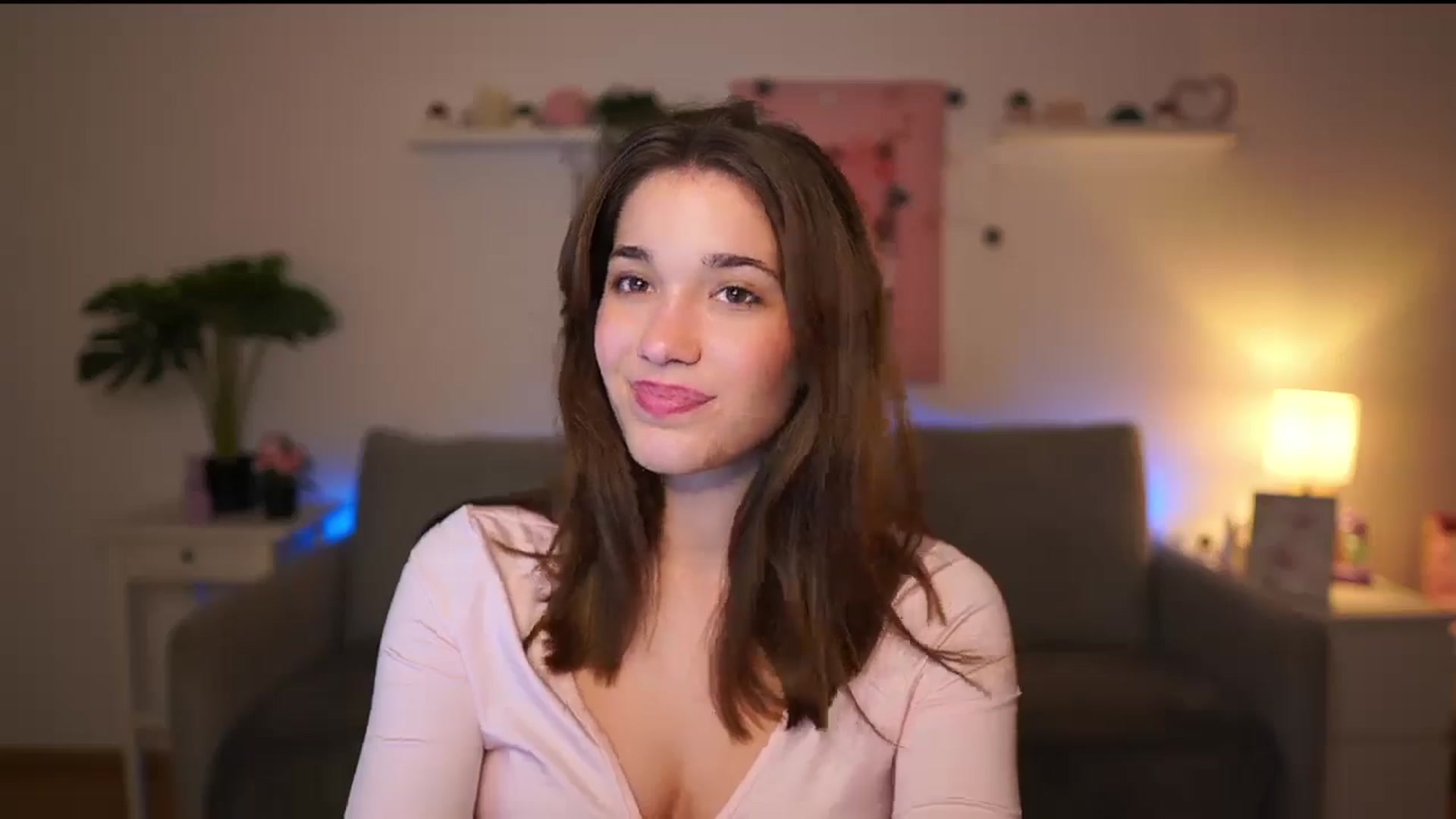 Kissiecat video thumbnail