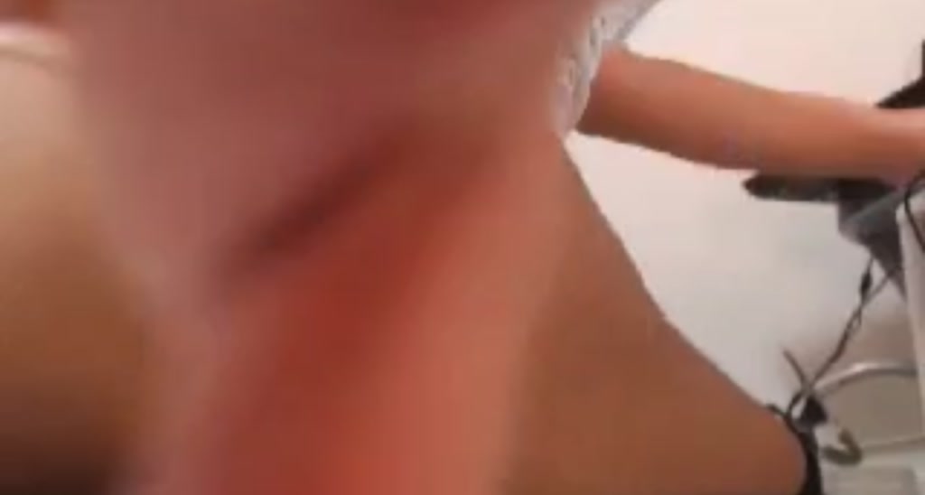 xxSWEETYxx video thumbnail