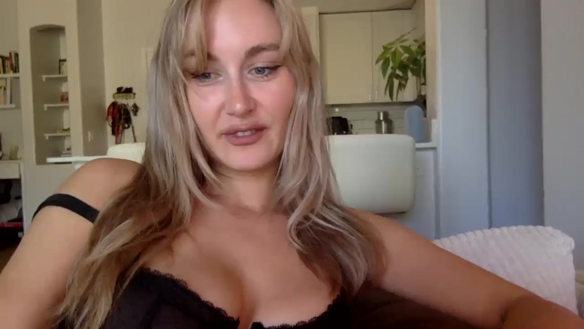 lingerieyoga video thumbnail