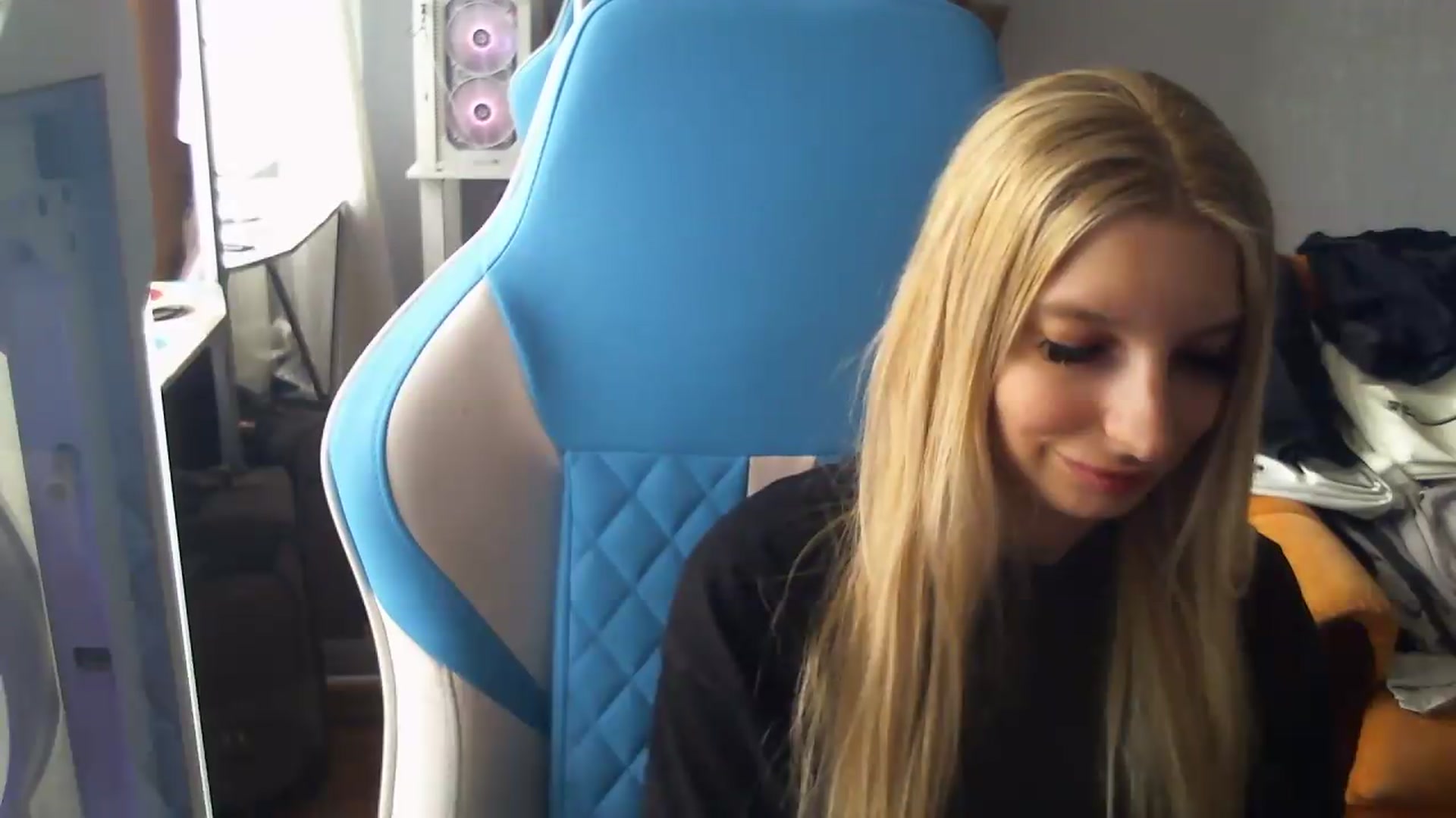 AnnaBllake video thumbnail