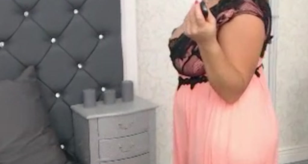 BustyGizelle video thumbnail