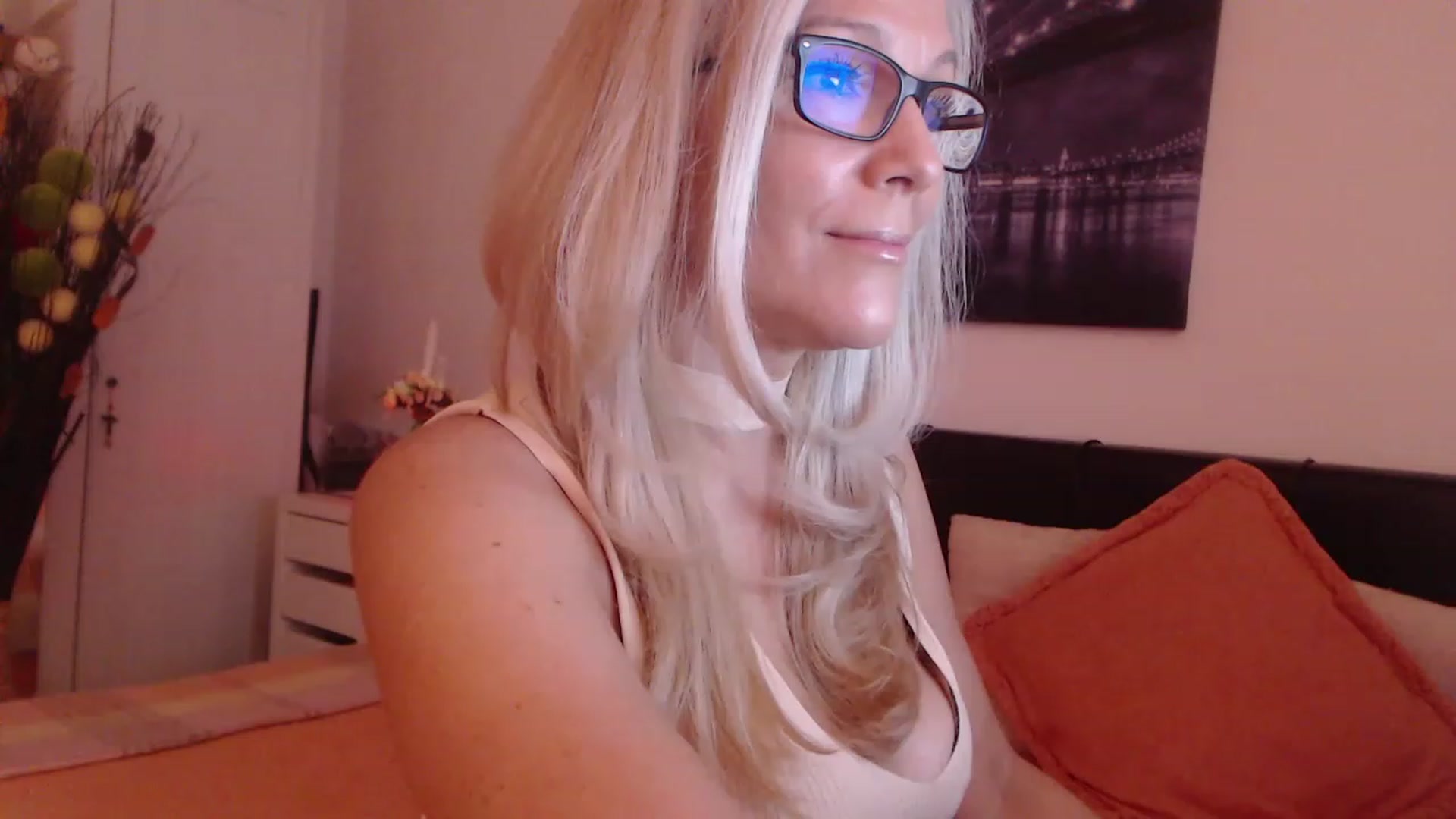 Reeya71 video thumbnail