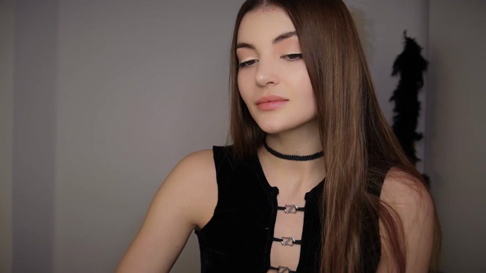 HelelGretta video thumbnail