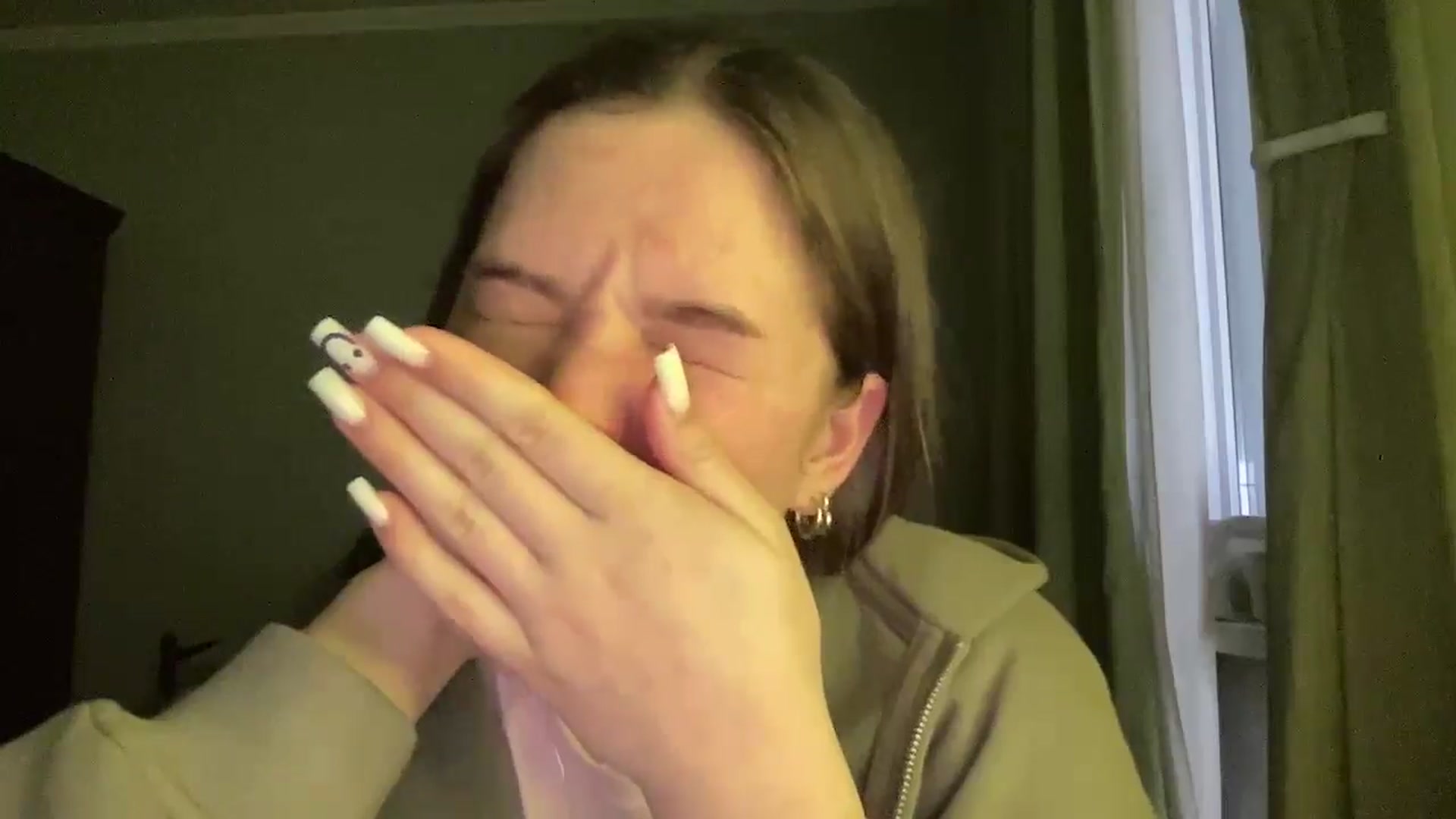 HeyAlisa video thumbnail