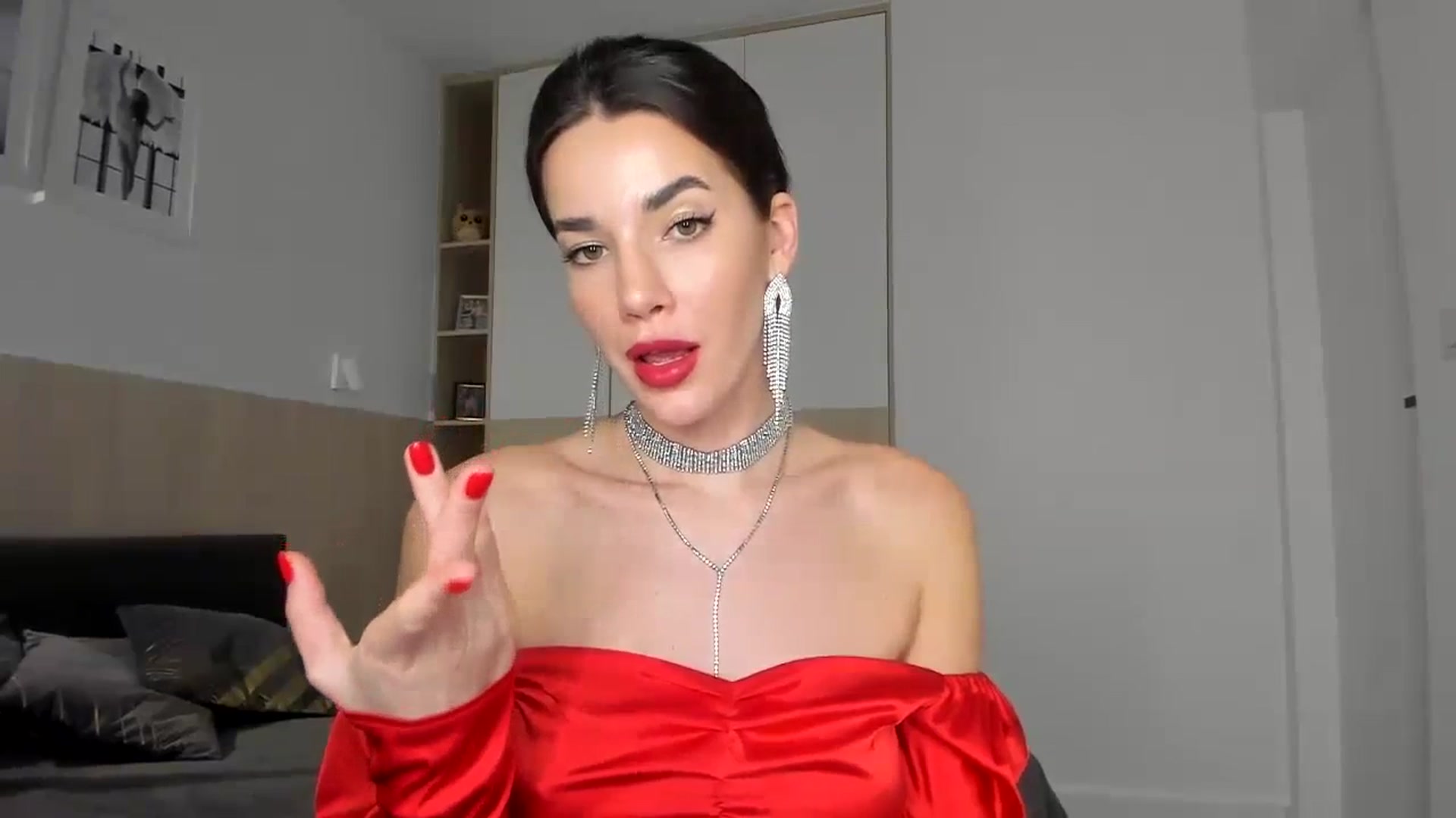 EliinaGreen video thumbnail