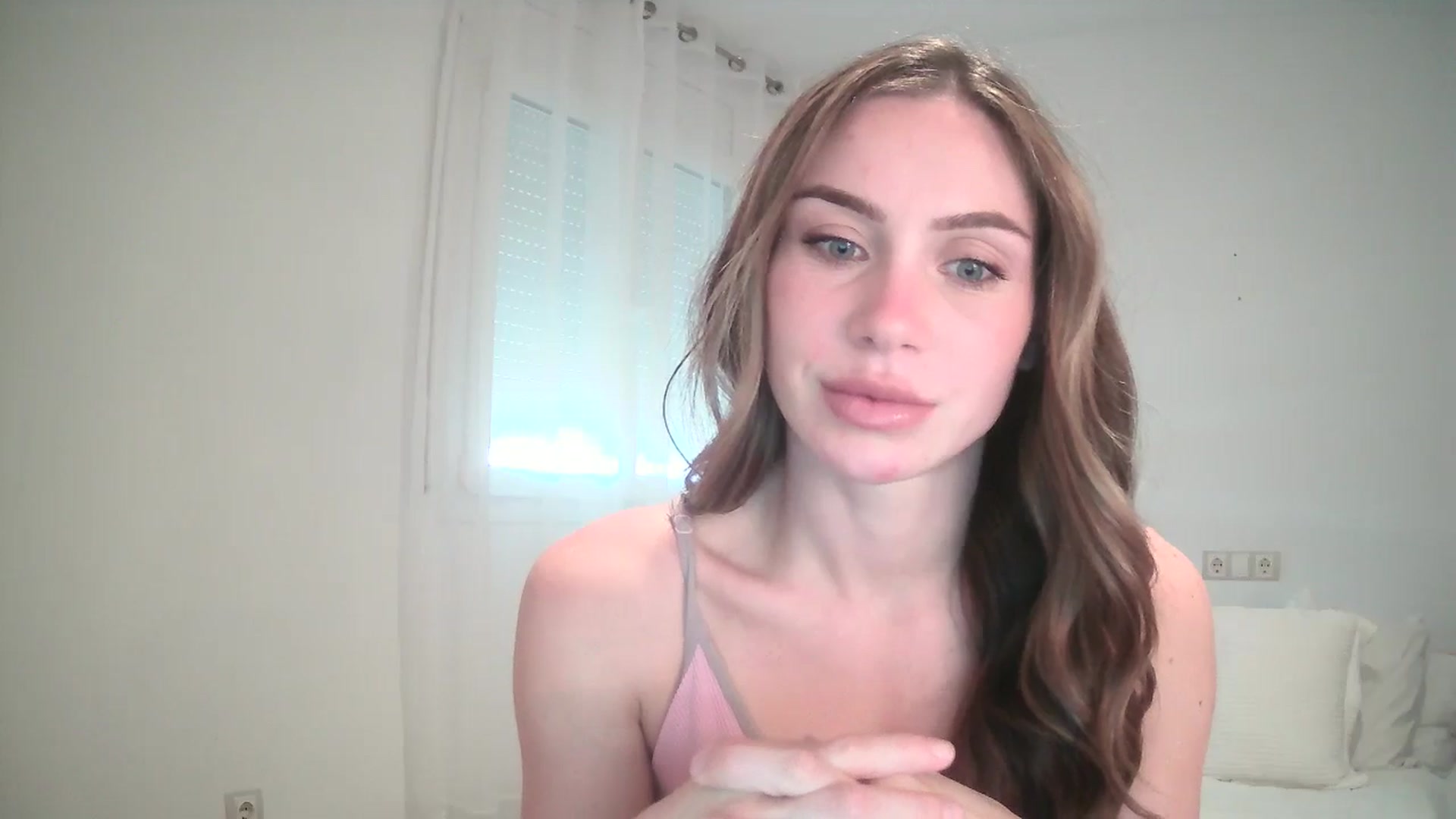 English_Lola video thumbnail