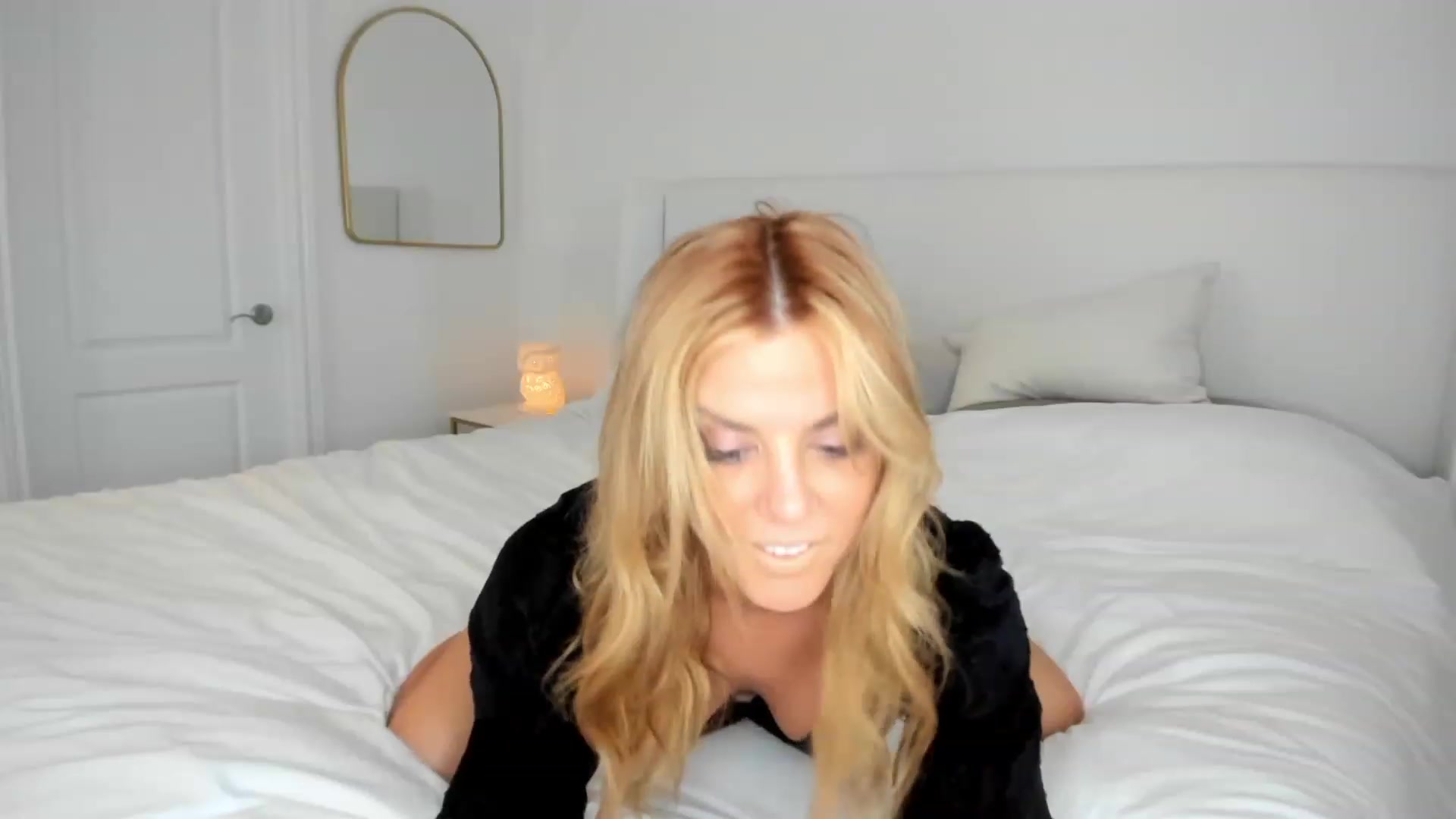 Auvrielle video thumbnail