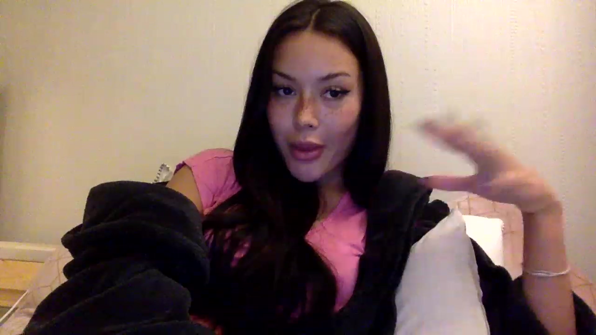 Miss_emiko video thumbnail