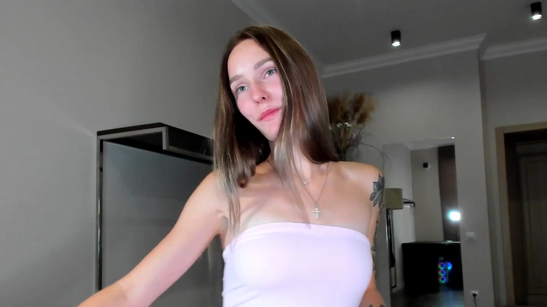 Miliain video thumbnail