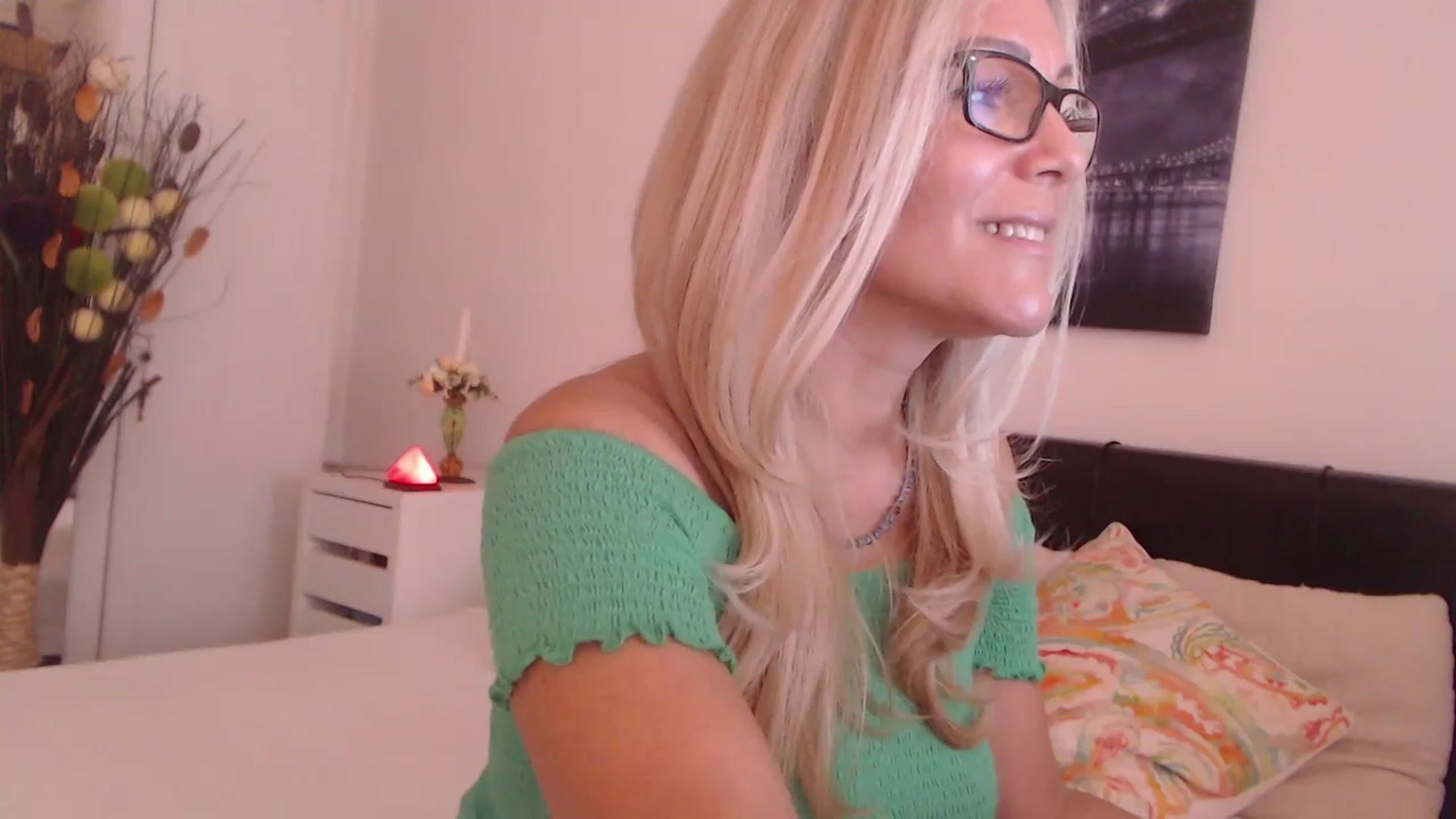 Reeya71 video thumbnail
