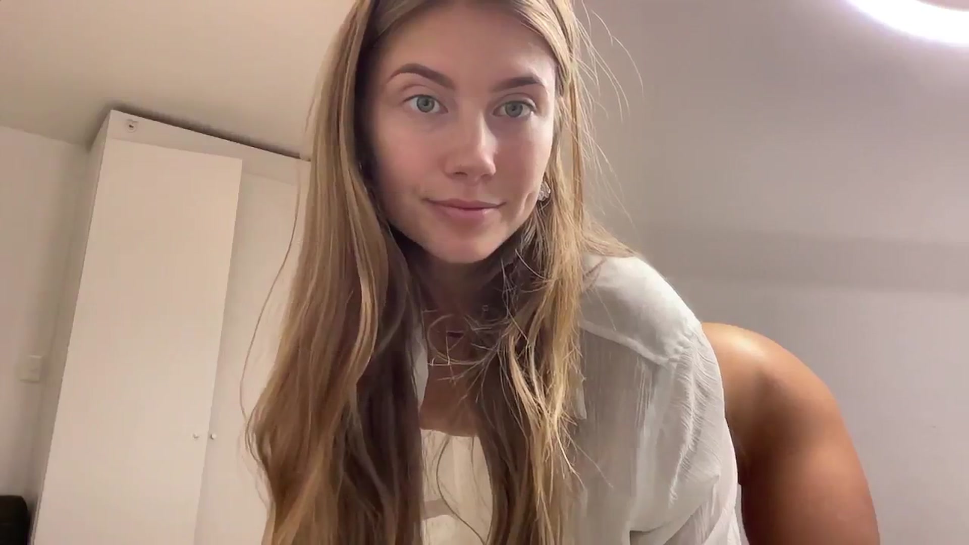JasSurfGirl video thumbnail