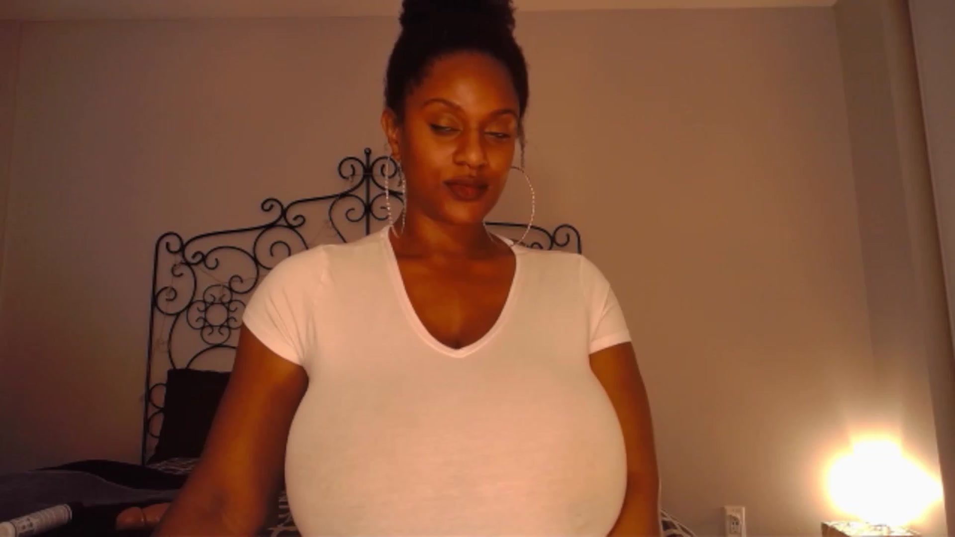 TheIconicGirl video thumbnail