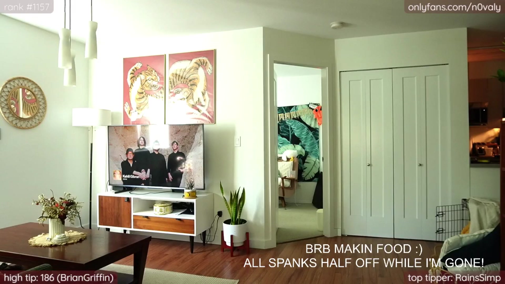 N0valy video thumbnail
