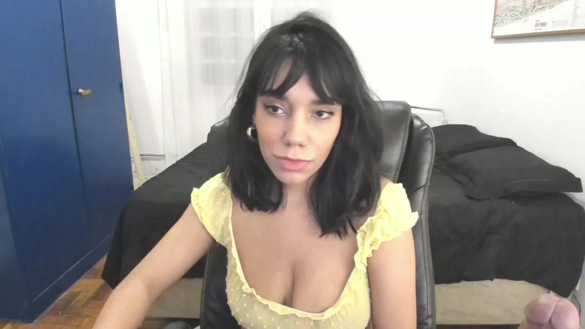 manu_ela video thumbnail