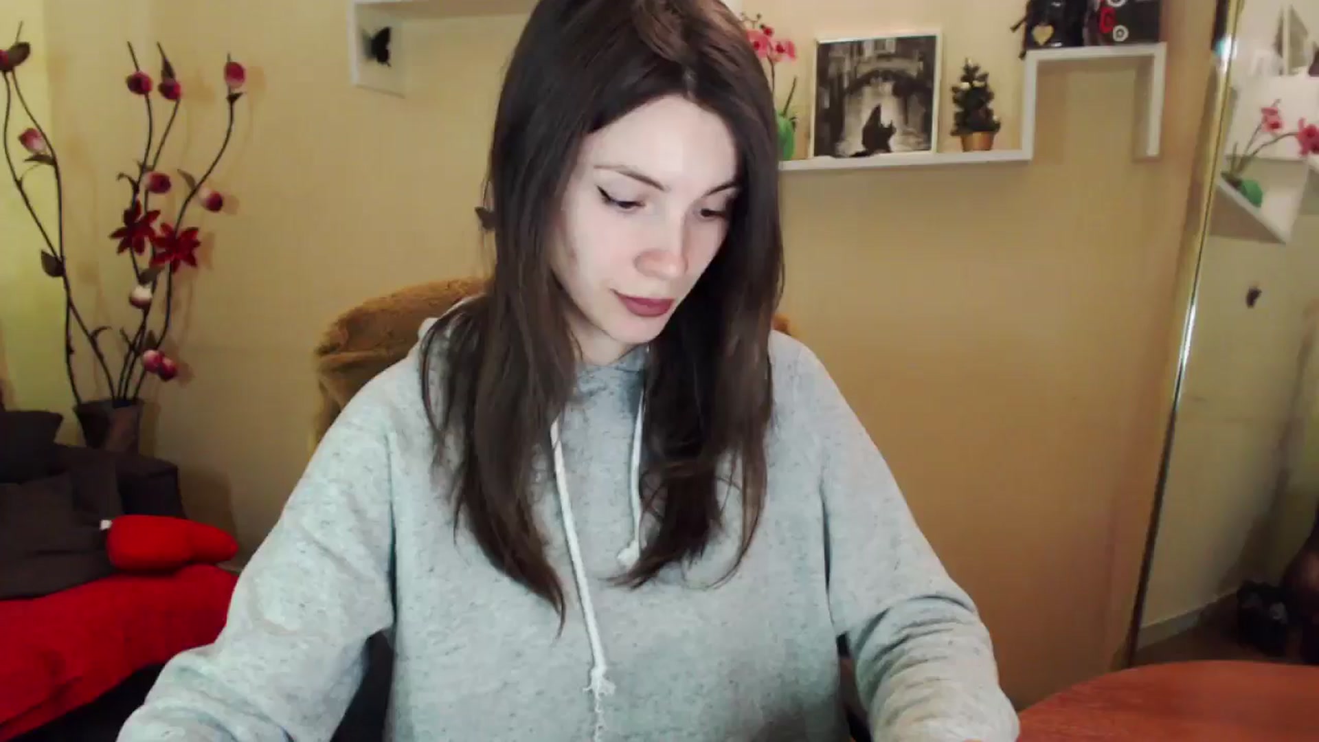 MiaRoony video thumbnail