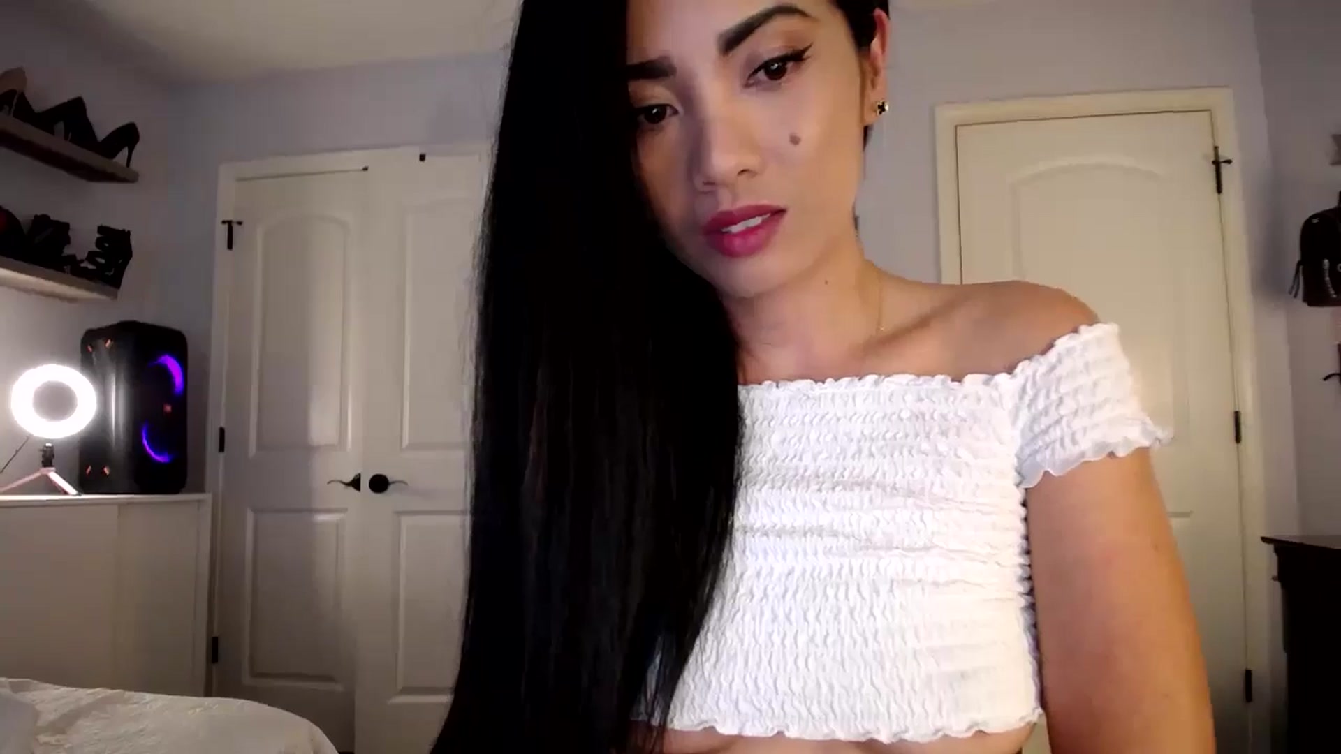 AsianLuv_4U video thumbnail