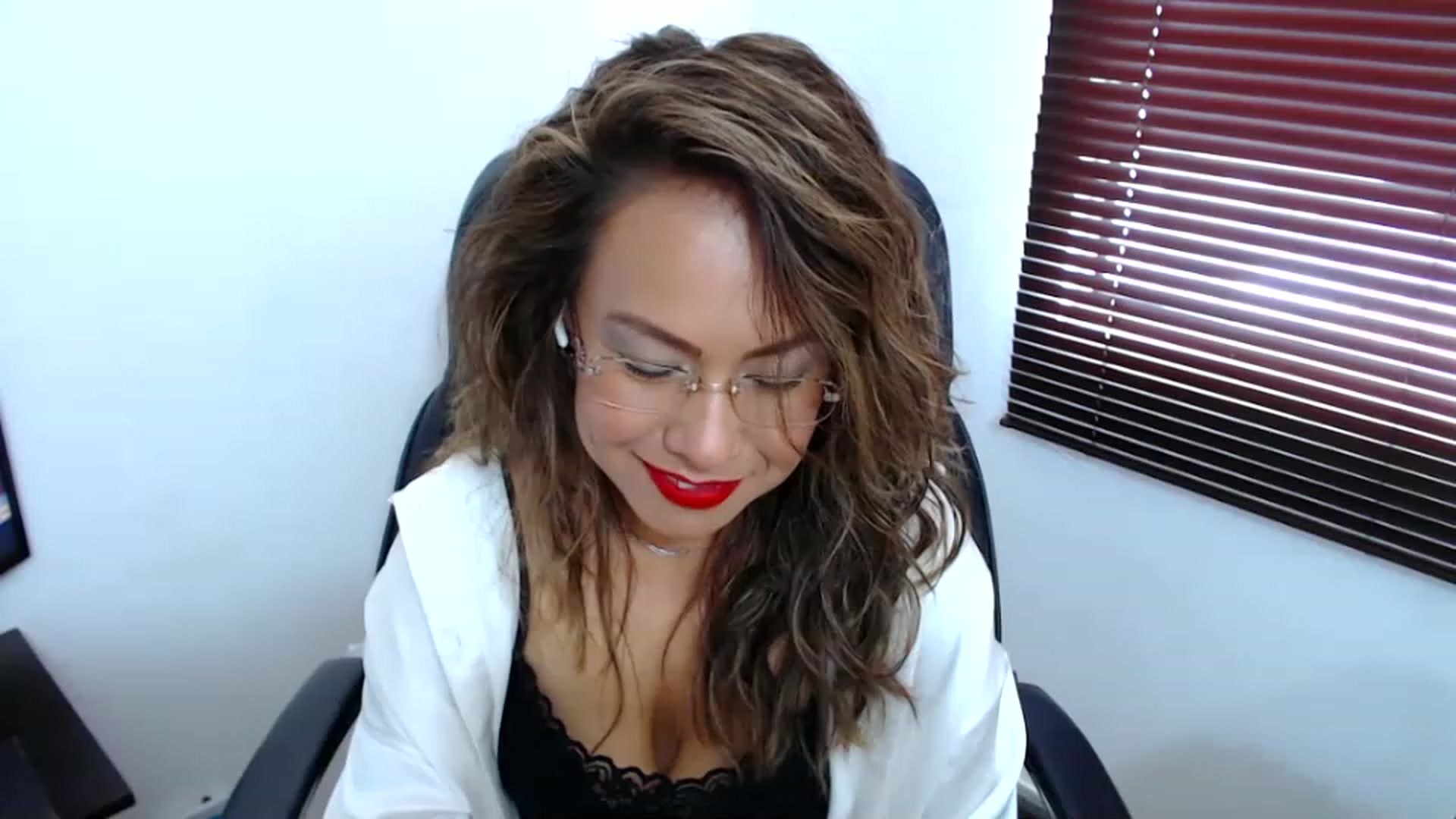 office_secret video thumbnail