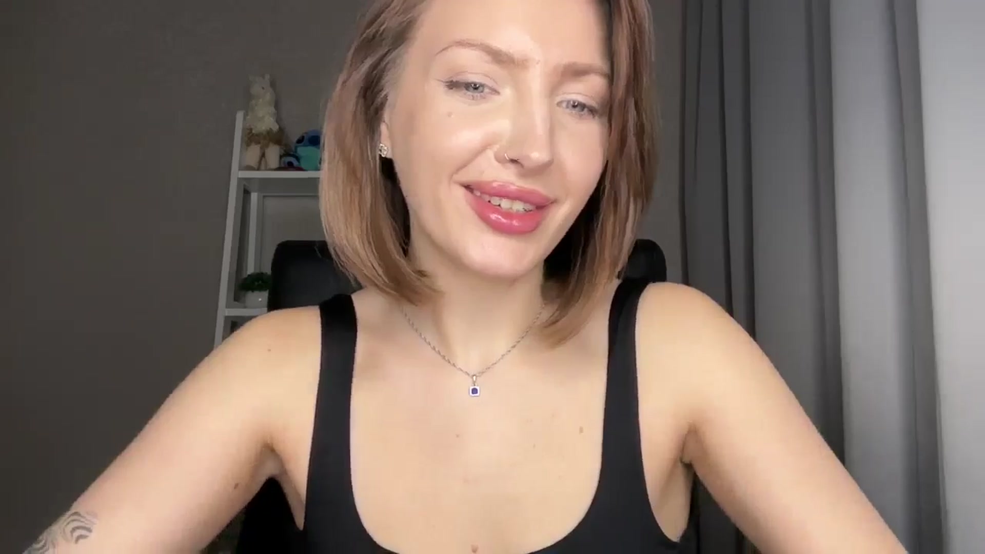 Di_Pearl video thumbnail
