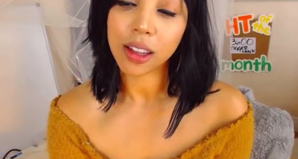 KissingHigh video thumbnail