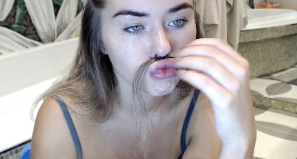 Linda_0nline video thumbnail