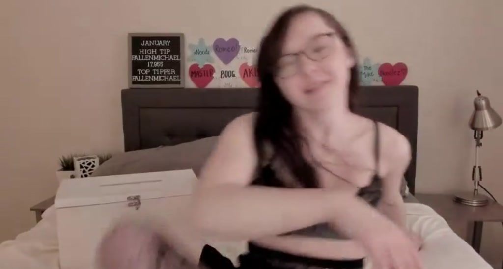 Mira_xo video thumbnail