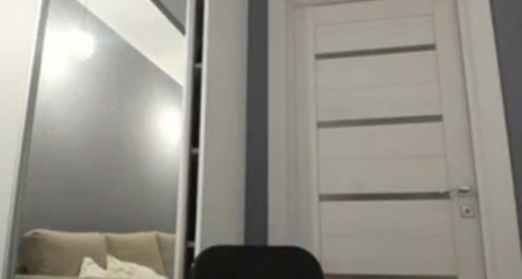 AvrilDollX video thumbnail