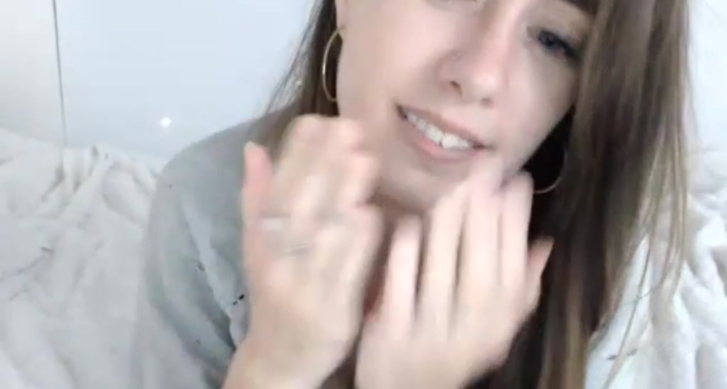 clara video thumbnail
