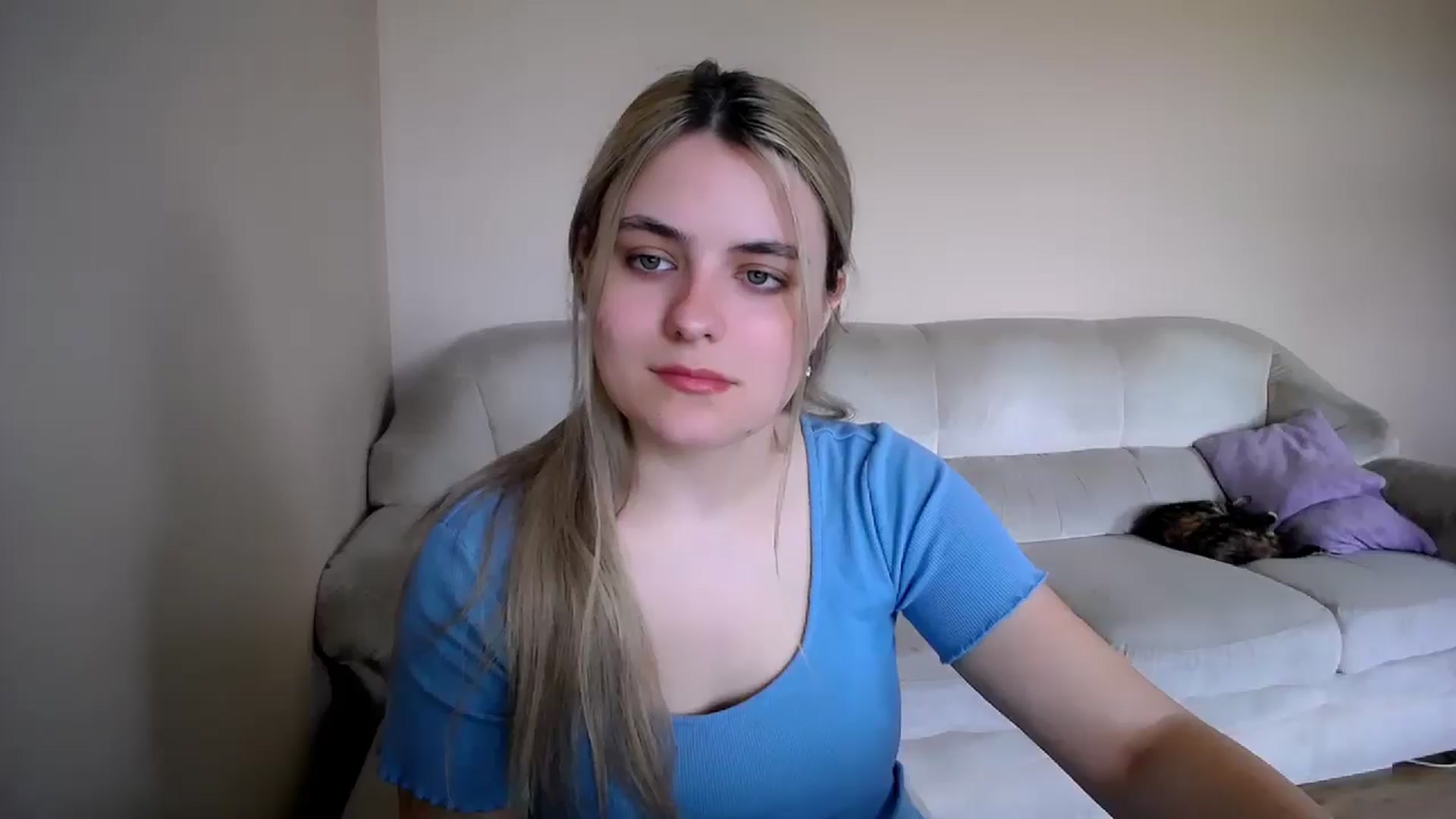 Shy_shy_lily video thumbnail