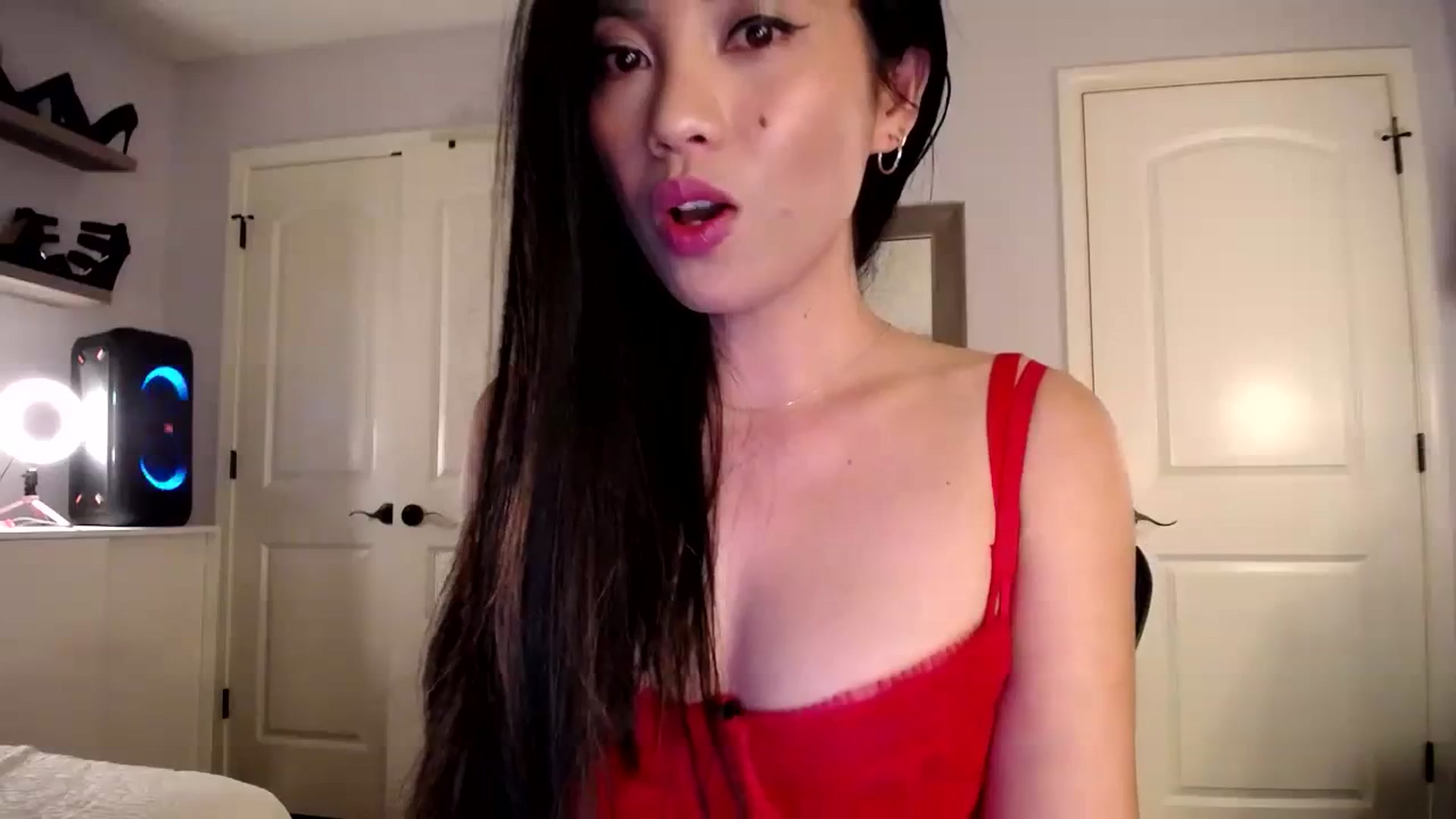 AsianLuv_4U video thumbnail