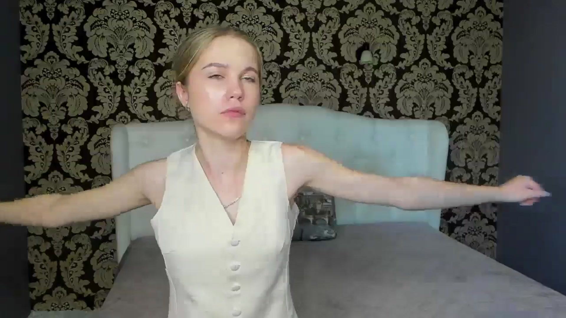 Kate_Lewiss video thumbnail