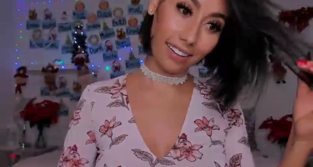 FloraBella_ video thumbnail