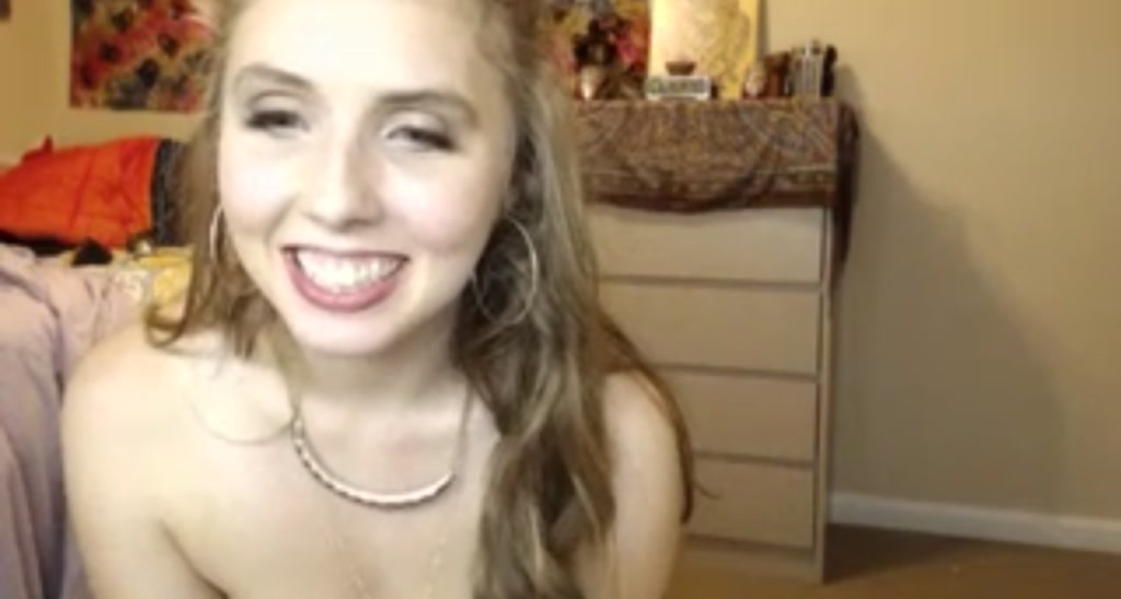 LenaThePeach video thumbnail