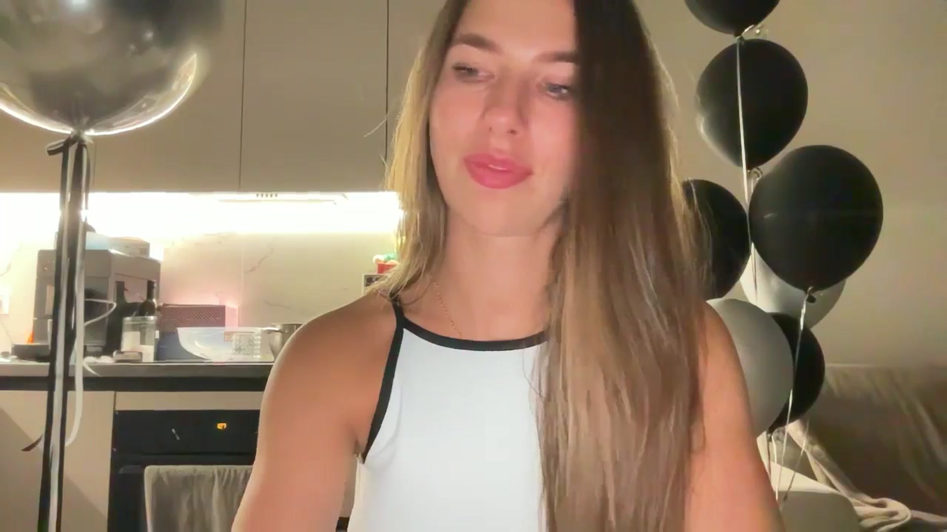 kissfreeze video thumbnail