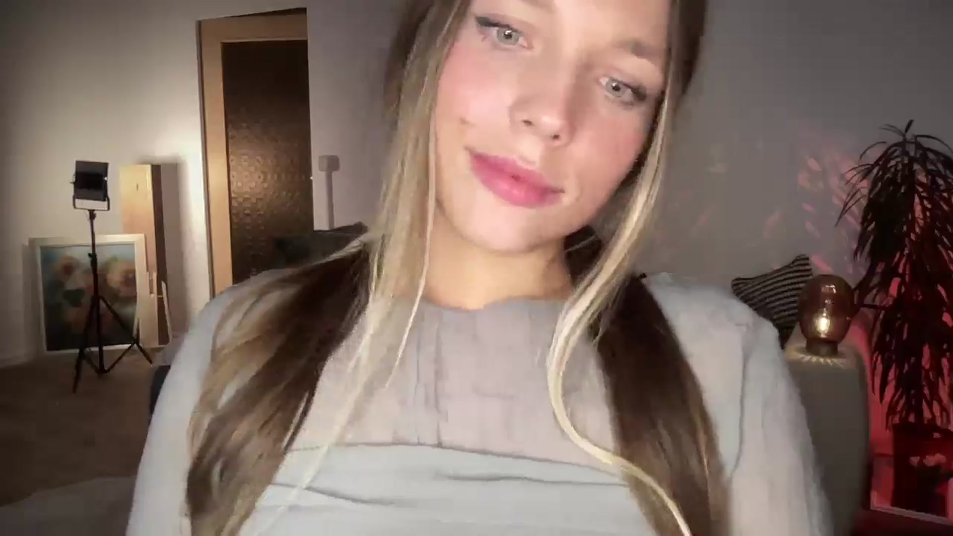 SabrinaGolden video thumbnail