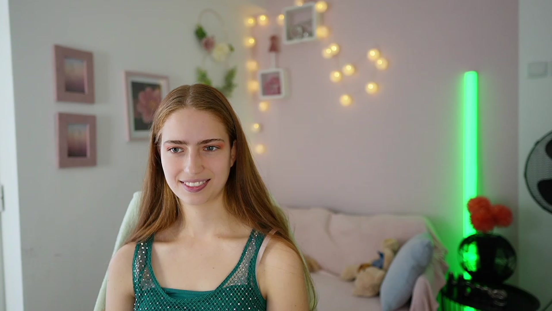 Naomi_Woods18 video thumbnail