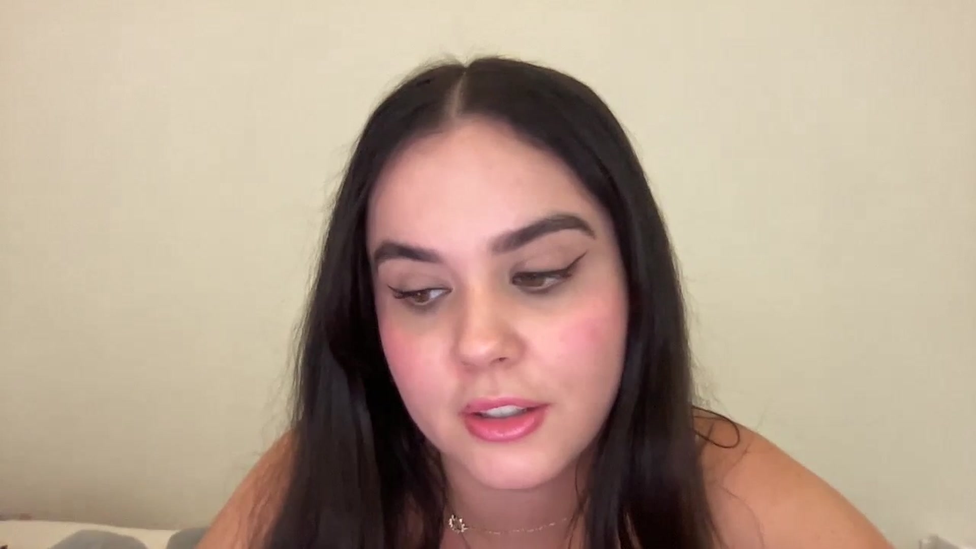 Giaislovely video thumbnail