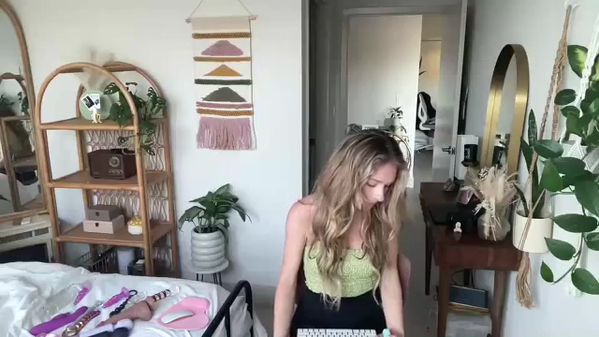 ZoeyLee94 video thumbnail