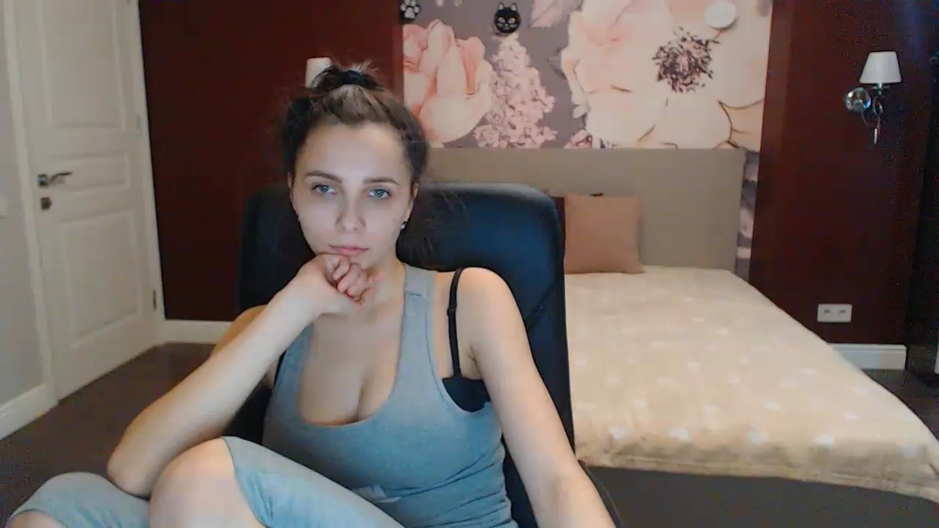 Karina_Mils video thumbnail
